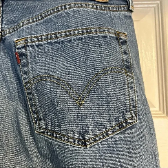 Classic Levi’s 501 Button Fly Jeans Size 34 X 32 - Really great conditon! - Picture 4 of 7